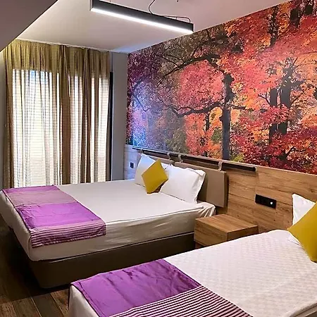 Lupo Libero Hotel 3*